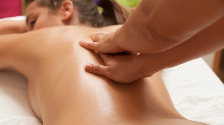 What to Expect of Naturist Massage?